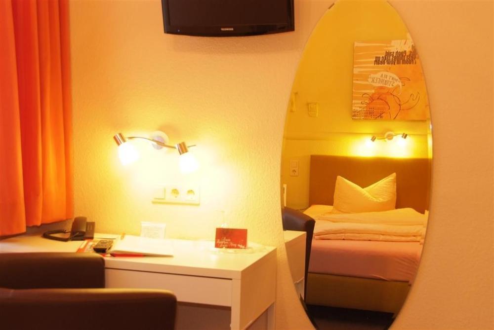 Arena Hotel Gelsenkirchen Szoba fotó